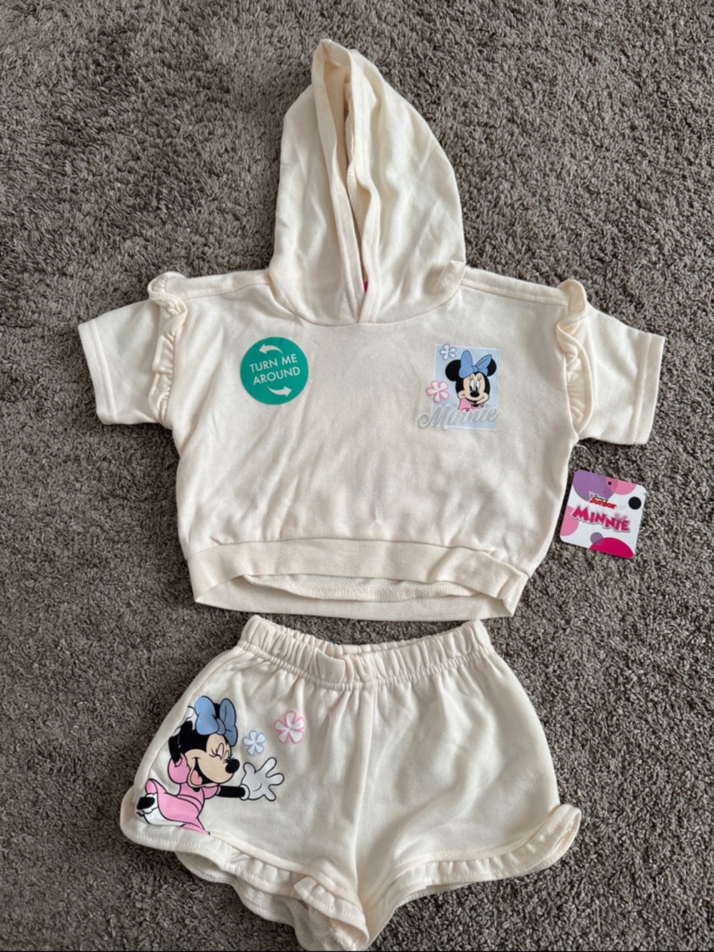Toddlers Minnie Mouse Two Piece Set 2T Top and Shorts Hoodie Short Sleeve